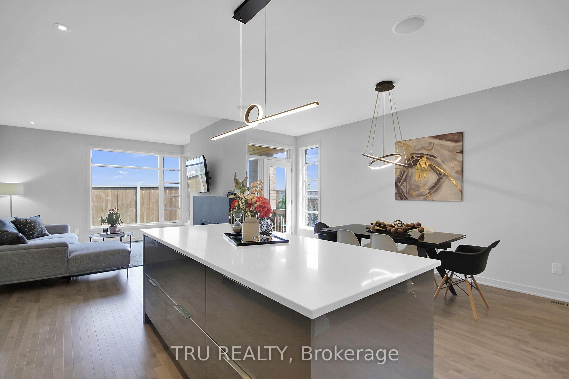 Photo 10 of 108 Larimar Circle, Ottawa, Riverside South/Gloucester Glen — HOMEH