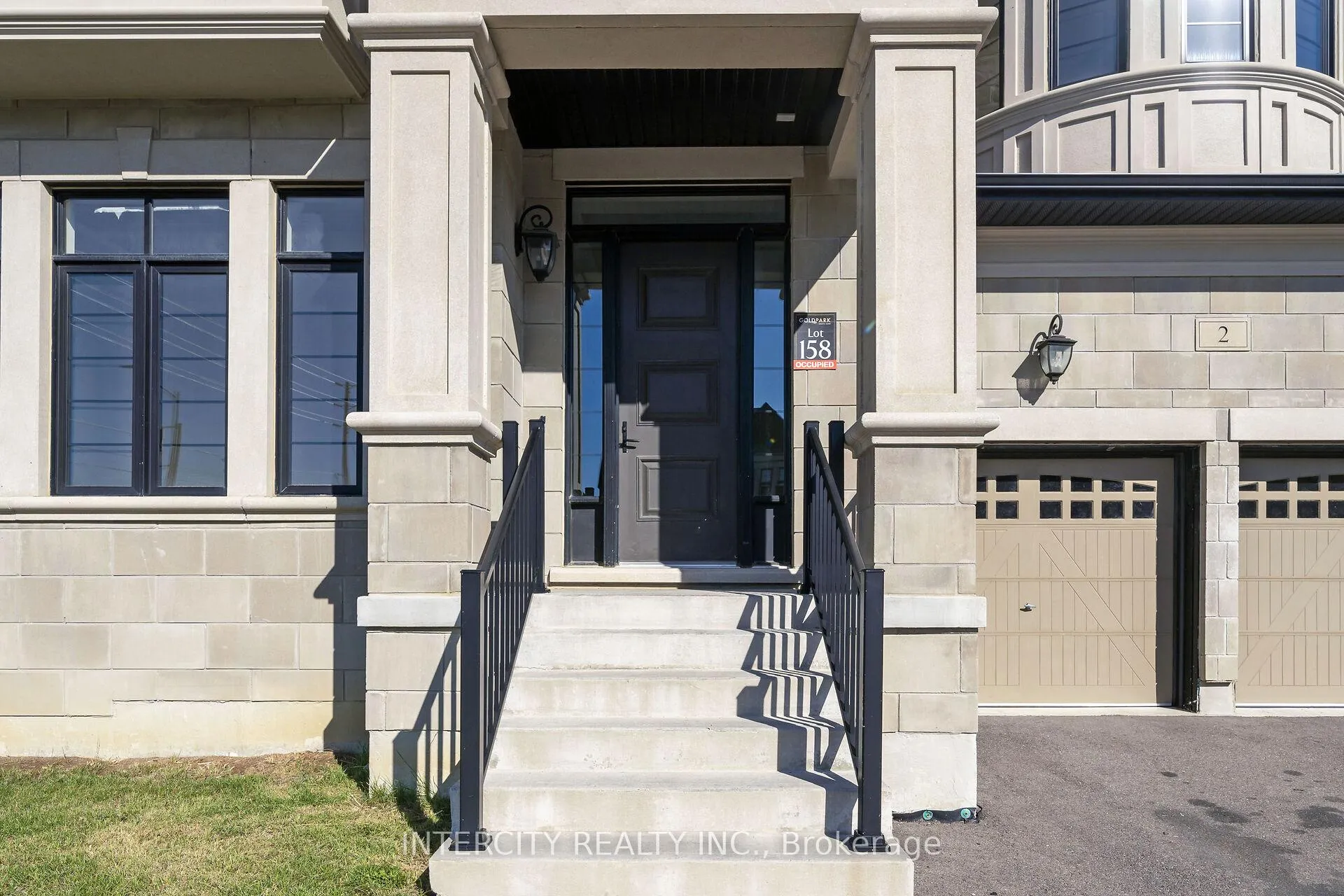 Photo 4 of 2 Pine Heights Drive, Vaughan, Vellore Village — HOMEH