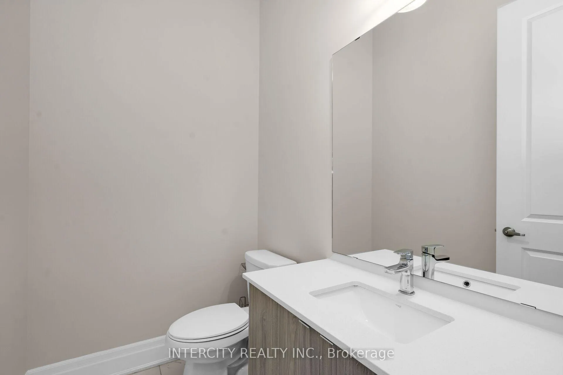 Photo 19 of 2 Pine Heights Drive, Vaughan, Vellore Village — HOMEH