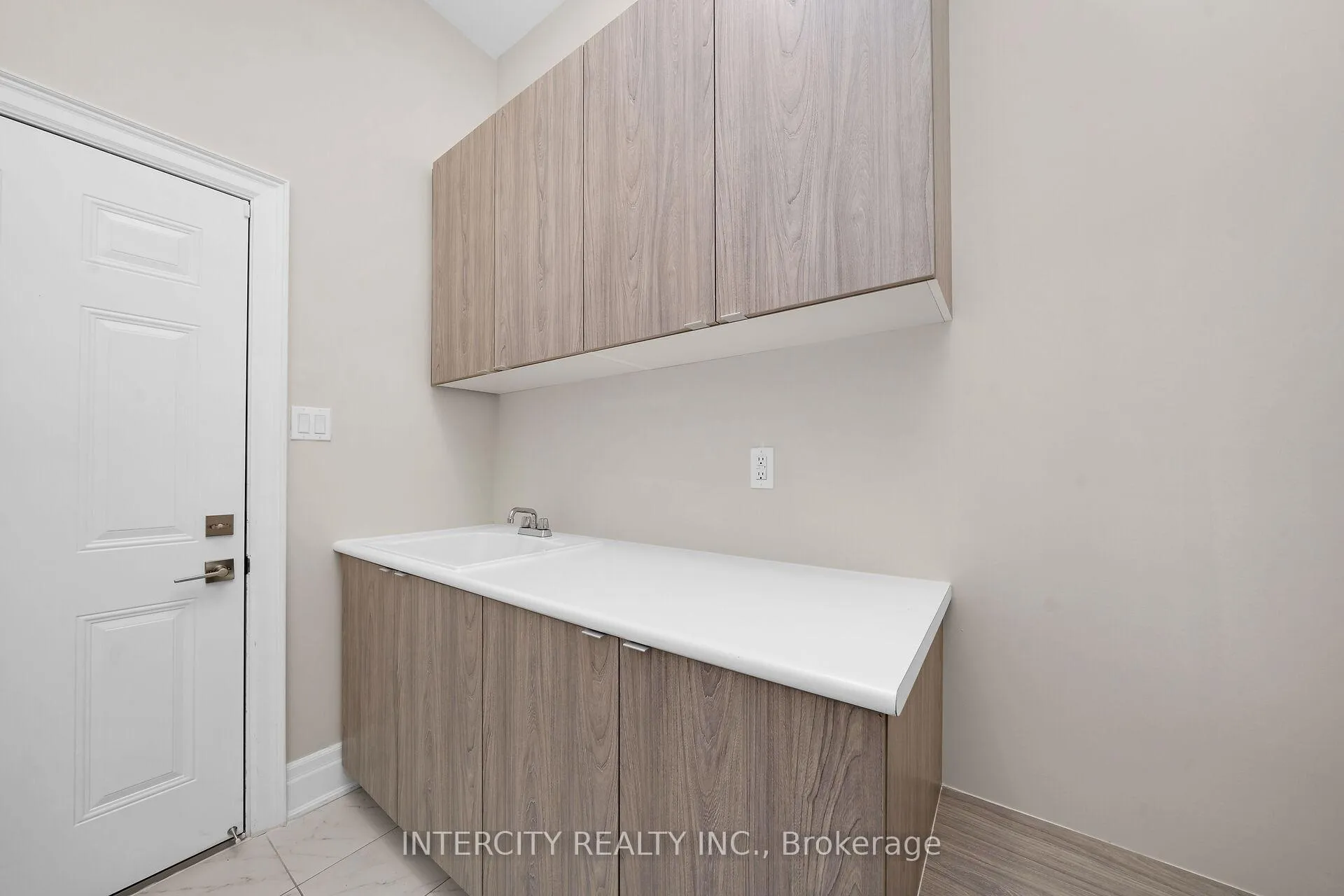 Photo 20 of 2 Pine Heights Drive, Vaughan, Vellore Village — HOMEH