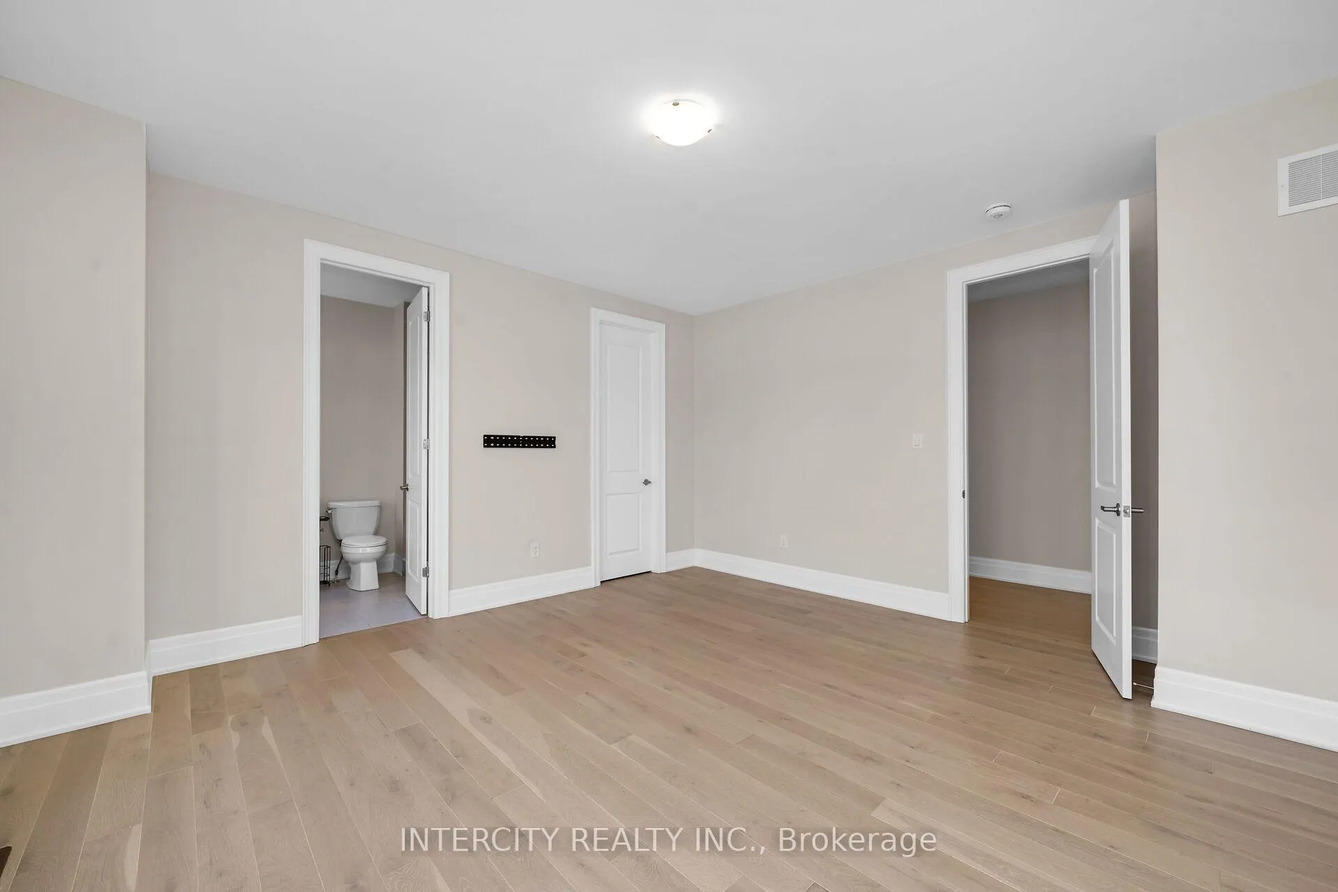 Photo 29 of 2 Pine Heights Drive, Vaughan, Vellore Village — HOMEH