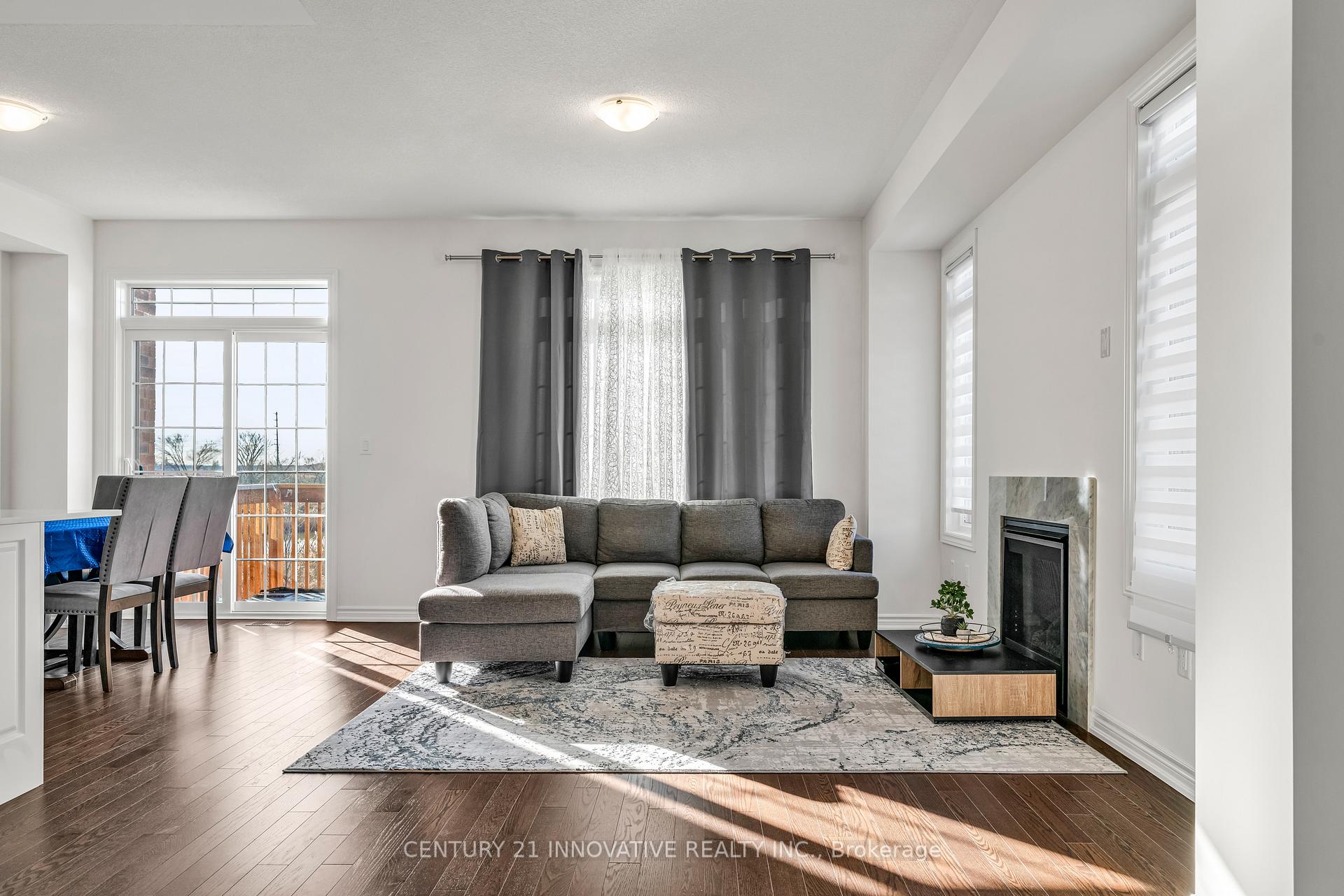 Photo 3 of 2 Velvet Drive, Whitby, Rural Whitby — HOMEH