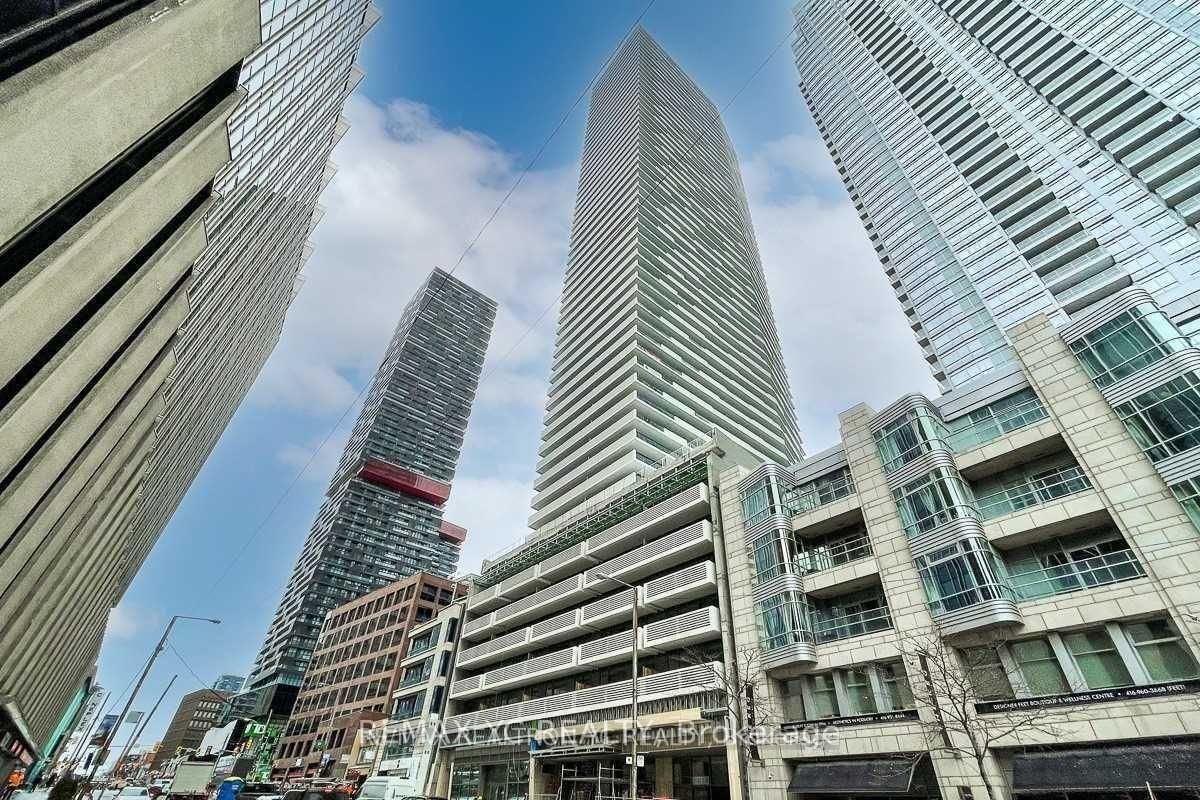 Photo 1 of Unit 2706, 2221 Yonge St, Toronto, Mount Pleasant West — HOMEH