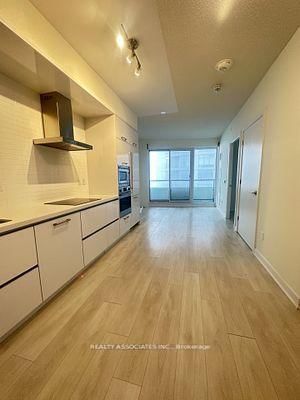 Photo 6 of Unit 3104, 2221 Yonge St, Toronto, Mount Pleasant West — HOMEH