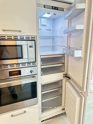 Photo 8 of Unit 3104, 2221 Yonge St, Toronto, Mount Pleasant West — HOMEH