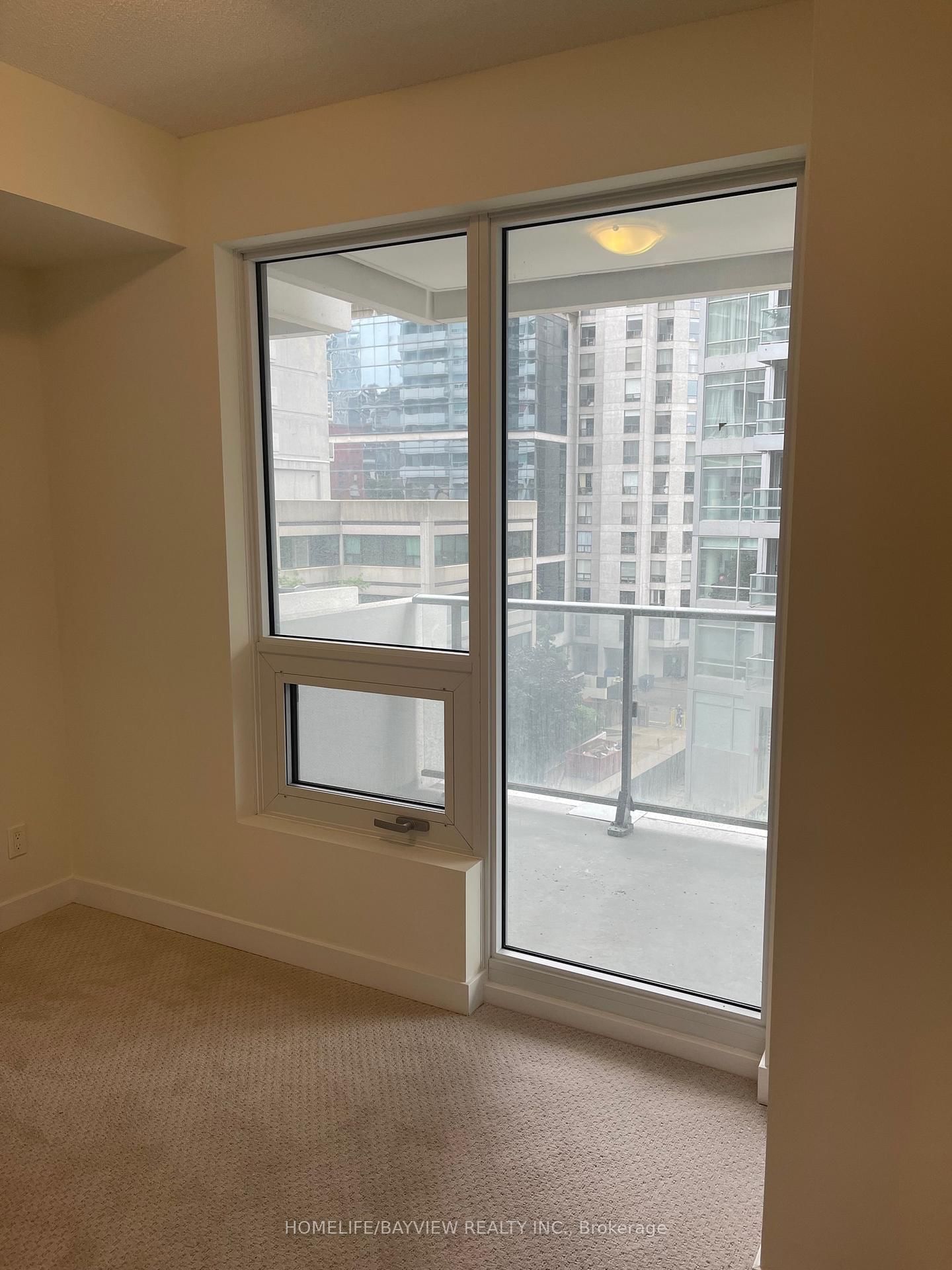 Photo 9 of Unit 405, 2221 Yonge St, Toronto, Mount Pleasant West — HOMEH