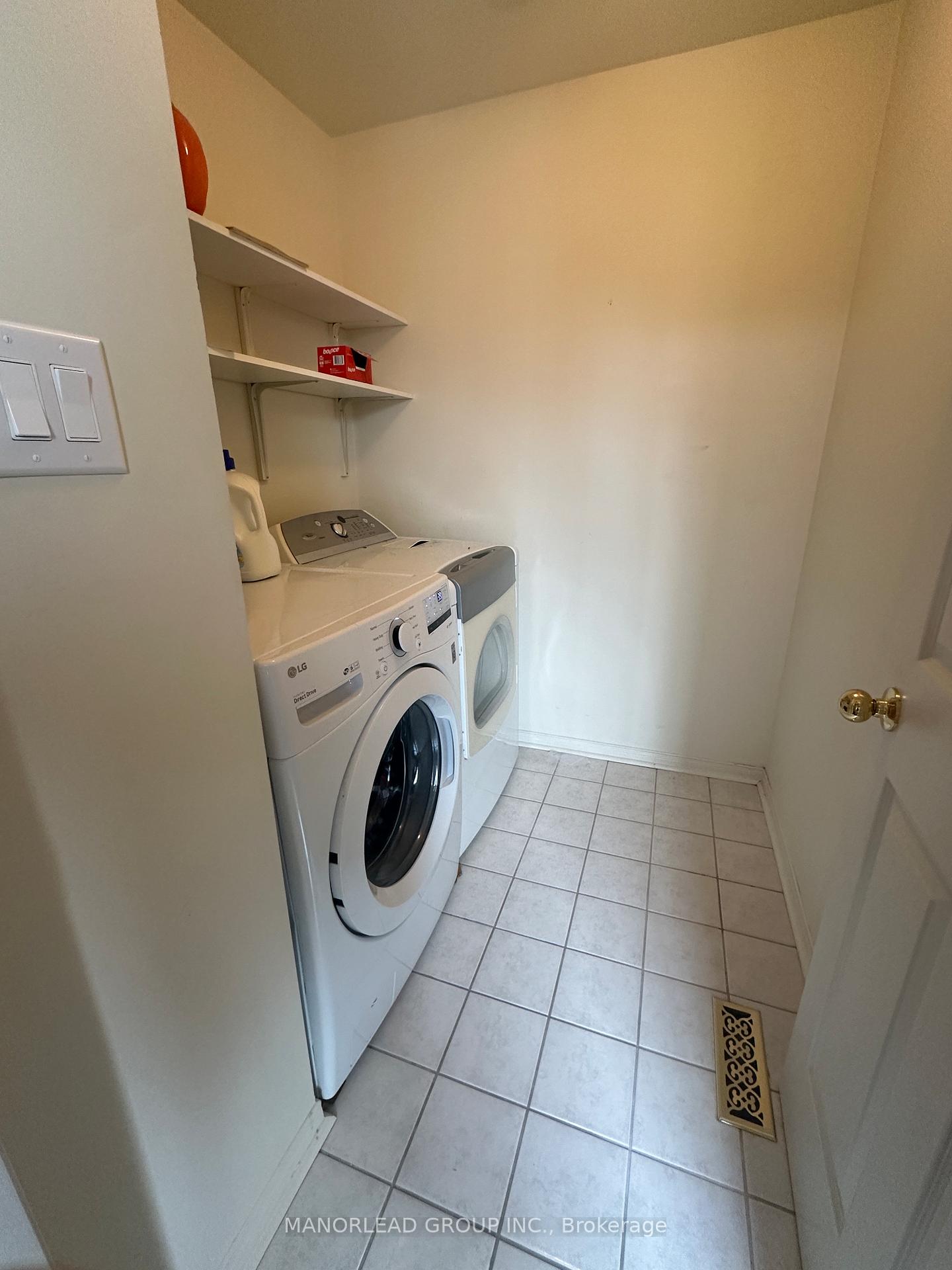 Photo 12 of 55 Willow Tree Street, Vaughan, Maple — HOMEH