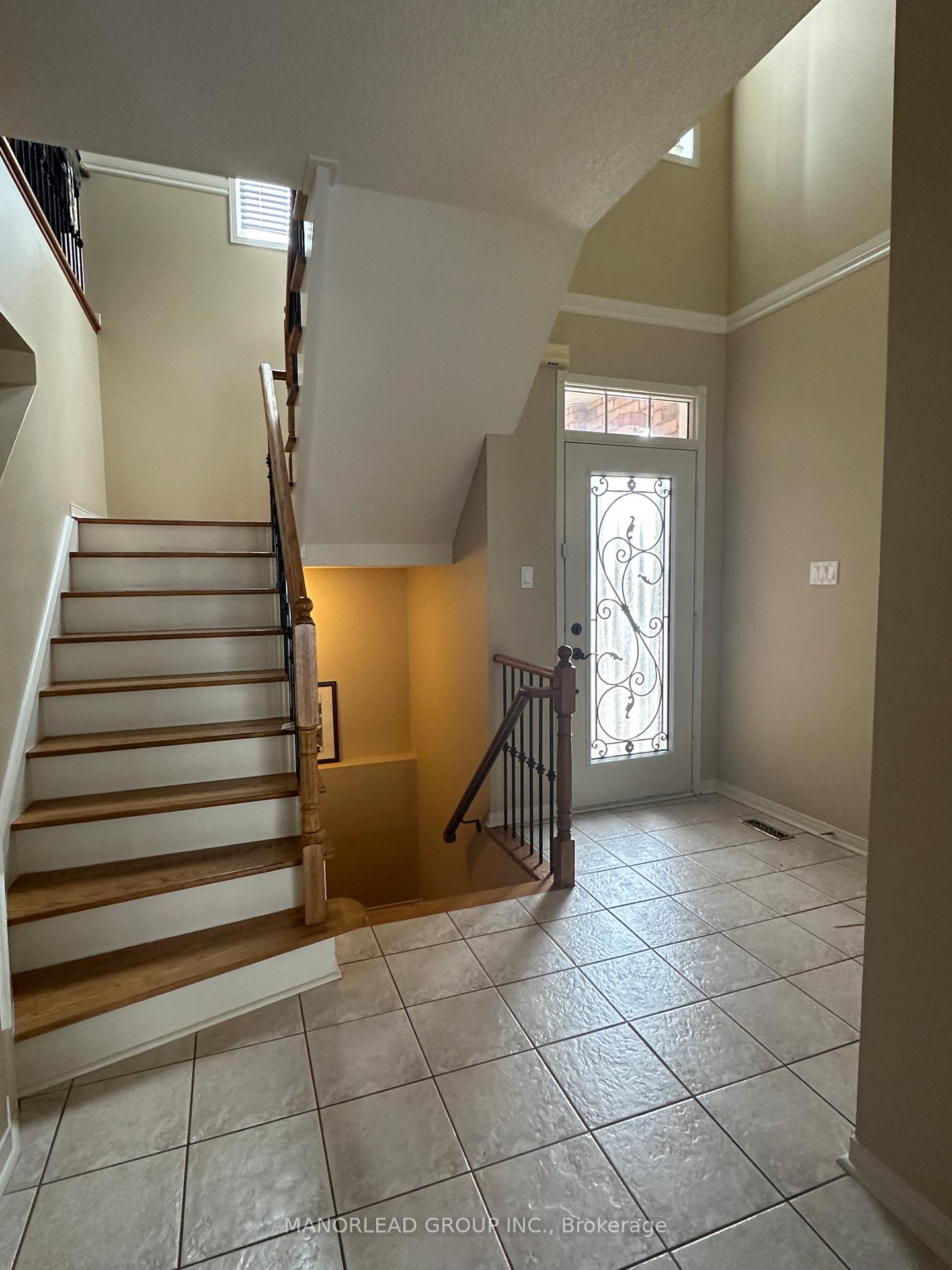 Photo 14 of 55 Willow Tree Street, Vaughan, Maple — HOMEH
