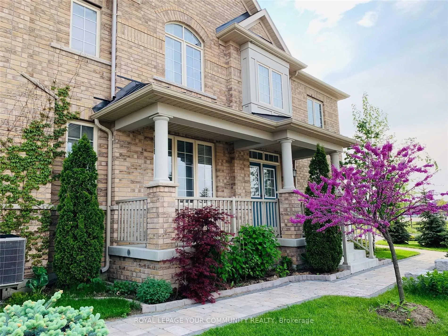 Photo 2 of 59 Richler Avenue, Vaughan, Kleinburg — HOMEH