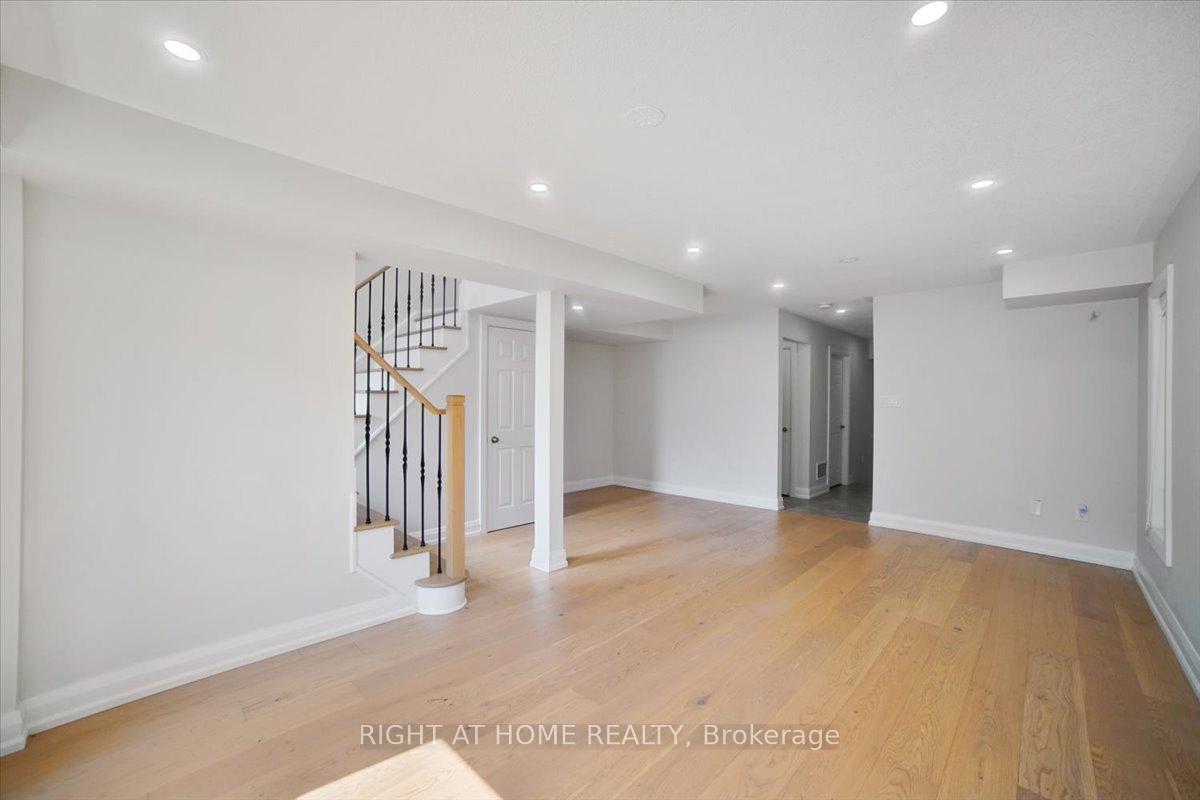 Photo 11 of 93 Grand Trunk Avenue, Vaughan, Patterson — HOMEH
