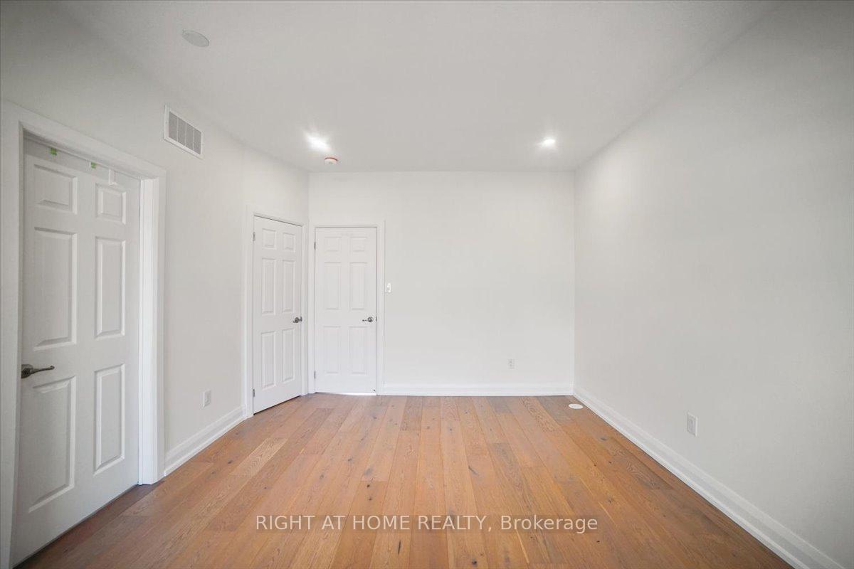 Photo 27 of 93 Grand Trunk Avenue, Vaughan, Patterson — HOMEH