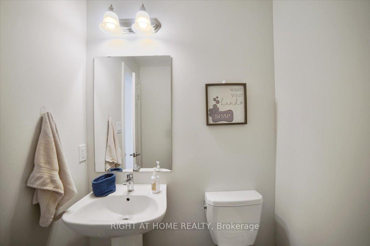 Photo 36 of 93 Grand Trunk Avenue, Vaughan, Patterson — HOMEH