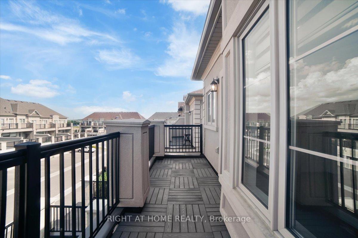 Photo 42 of 93 Grand Trunk Avenue, Vaughan, Patterson — HOMEH