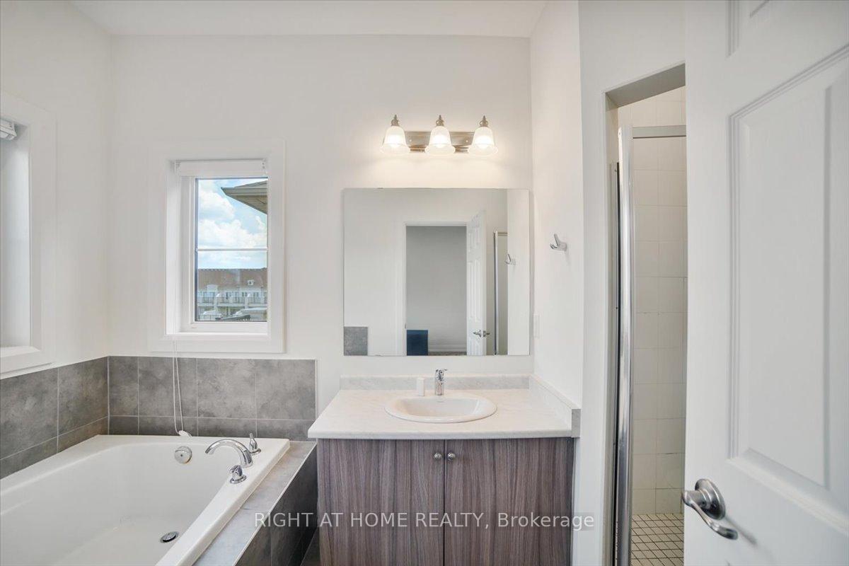 Photo 45 of 93 Grand Trunk Avenue, Vaughan, Patterson — HOMEH