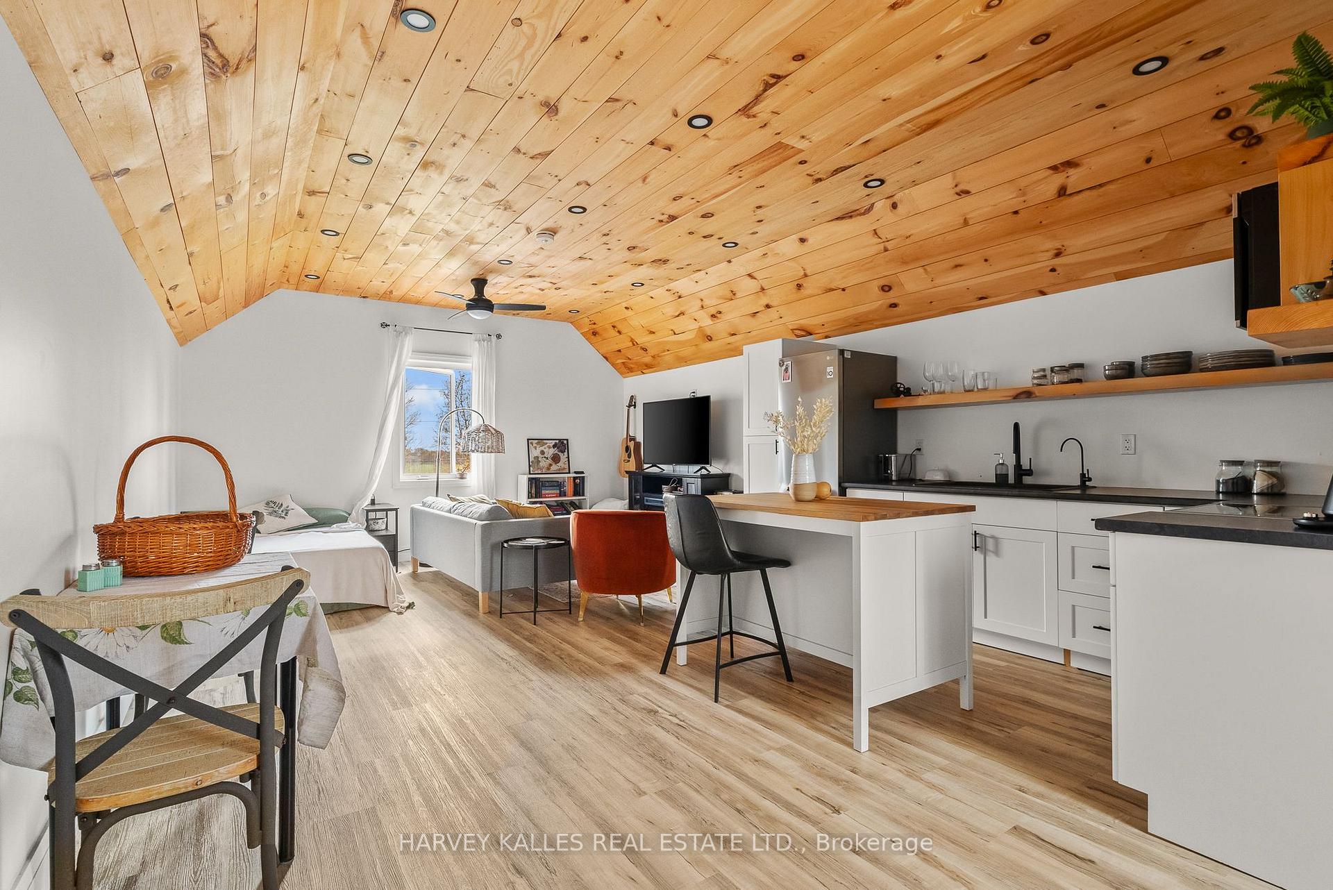 Photo 31 of 2100 County Rd 1, Prince Edward County, Hallowell Ward — HOMEH