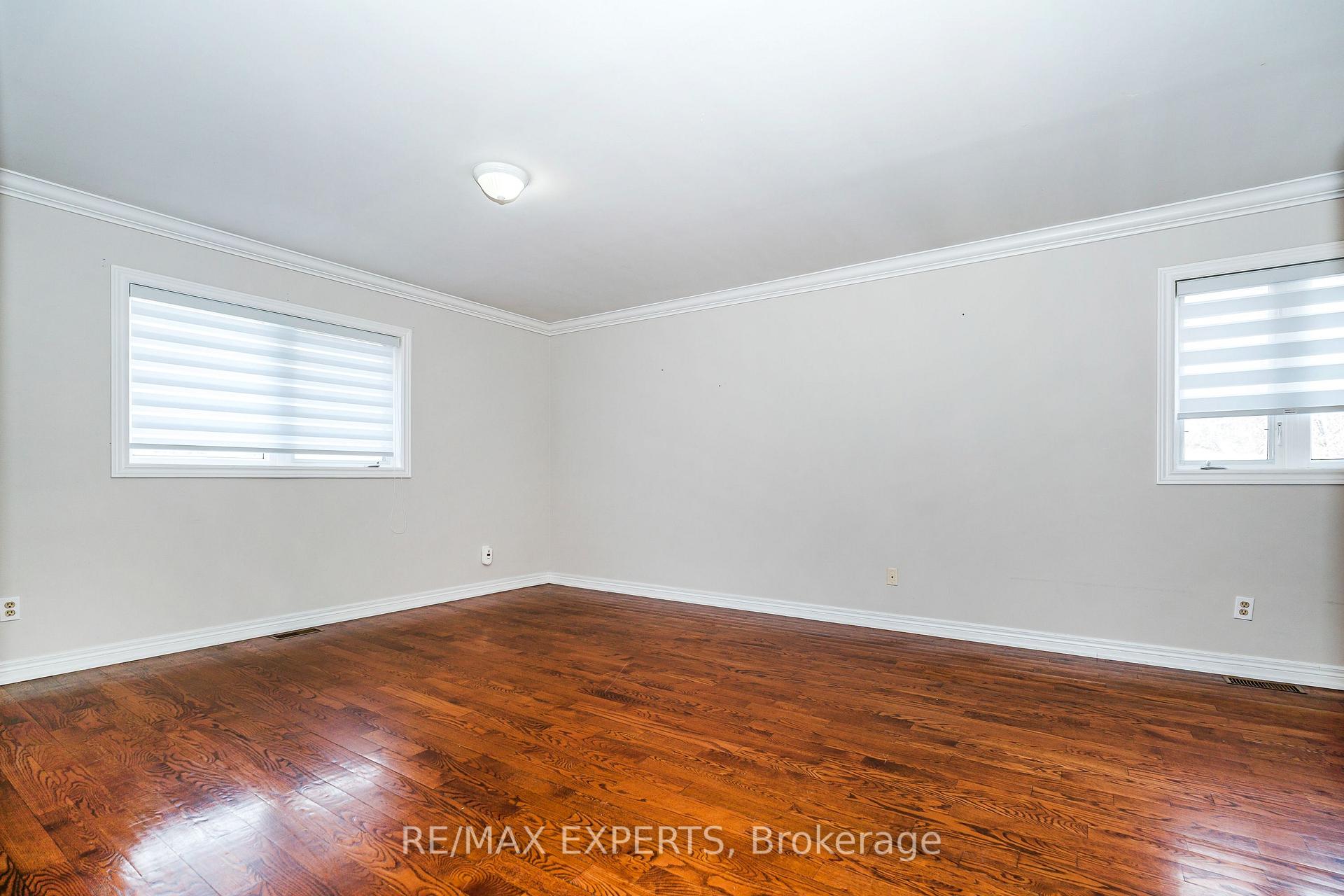 Photo 4 of Unit 1, 8310 Islington Avenue, Vaughan, Islington Woods — HOMEH