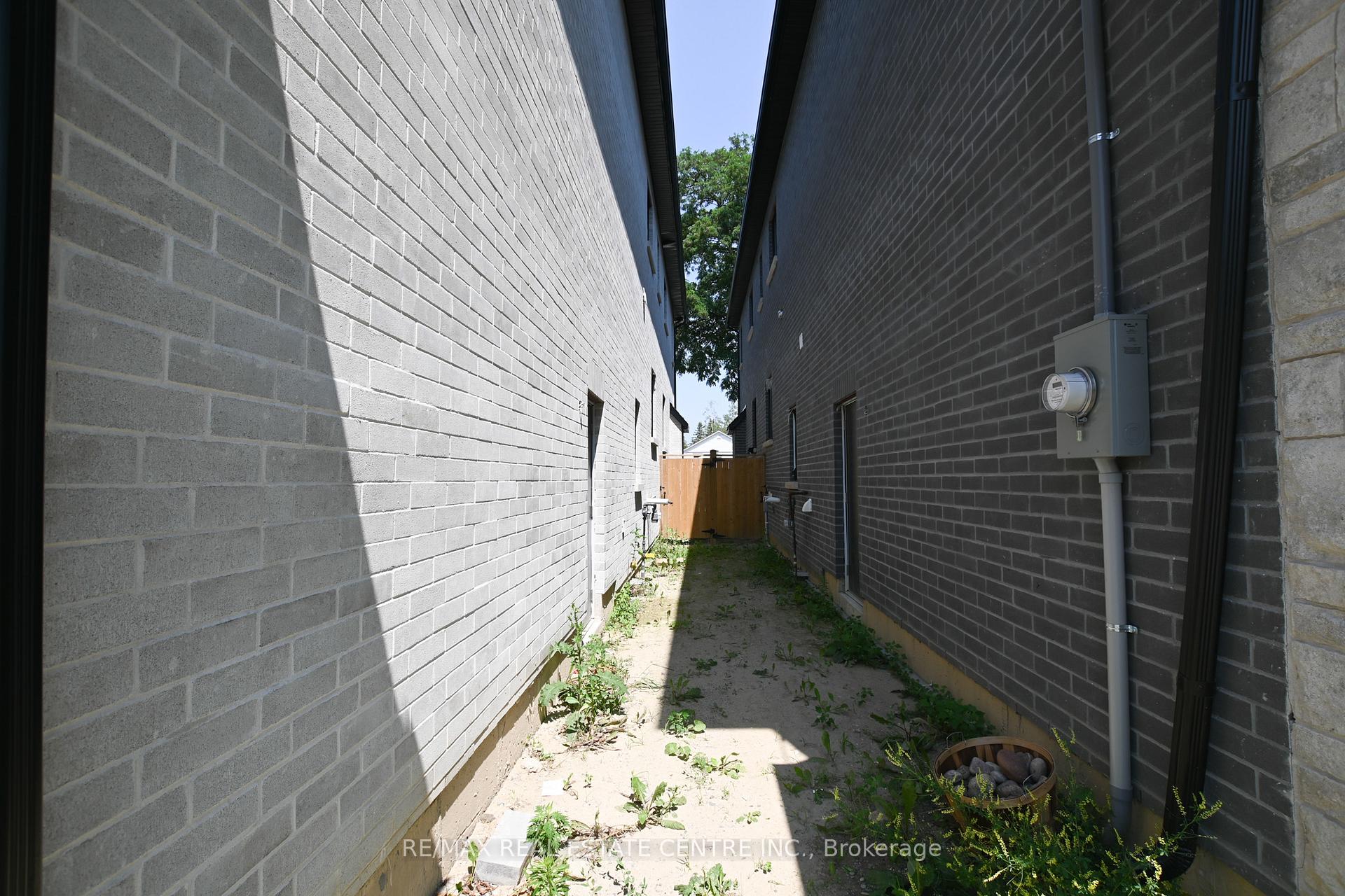 Photo 33 of 26 Rainbow Drive, Vaughan, West Woodbridge — HOMEH
