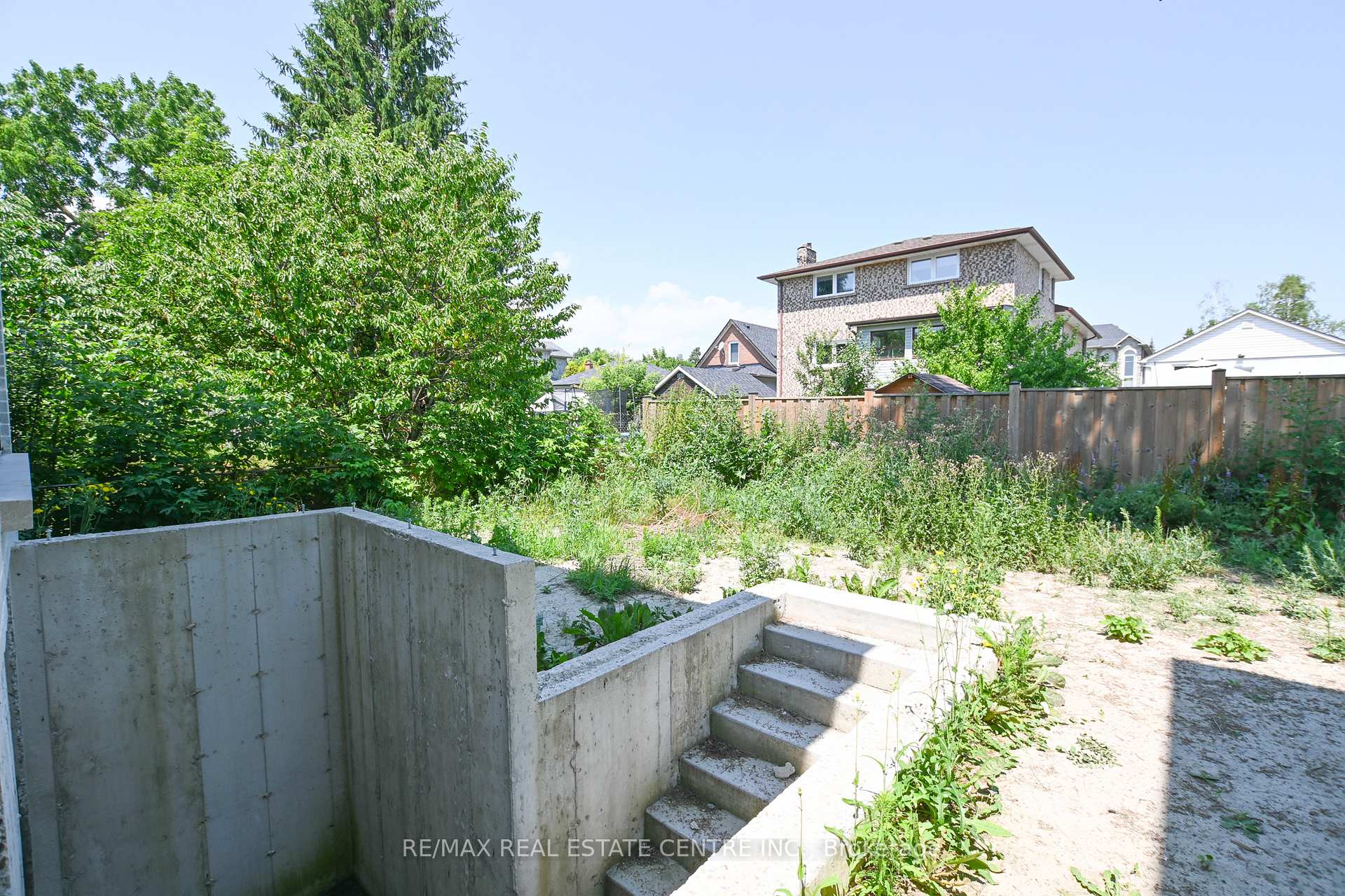 Photo 38 of 26 Rainbow Drive, Vaughan, West Woodbridge — HOMEH