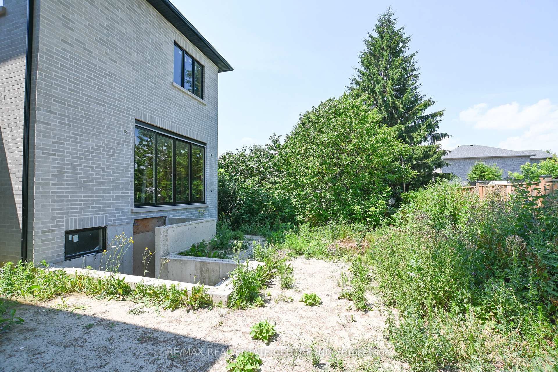 Photo 39 of 26 Rainbow Drive, Vaughan, West Woodbridge — HOMEH
