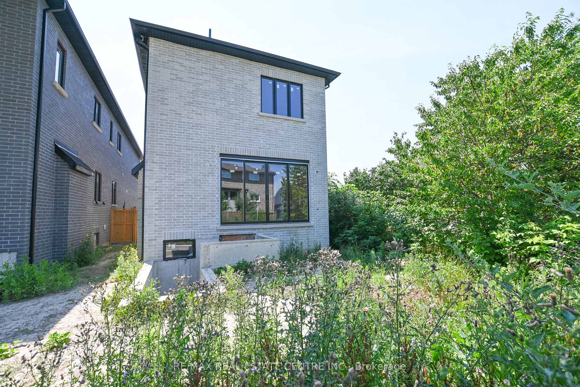 Photo 40 of 26 Rainbow Drive, Vaughan, West Woodbridge — HOMEH