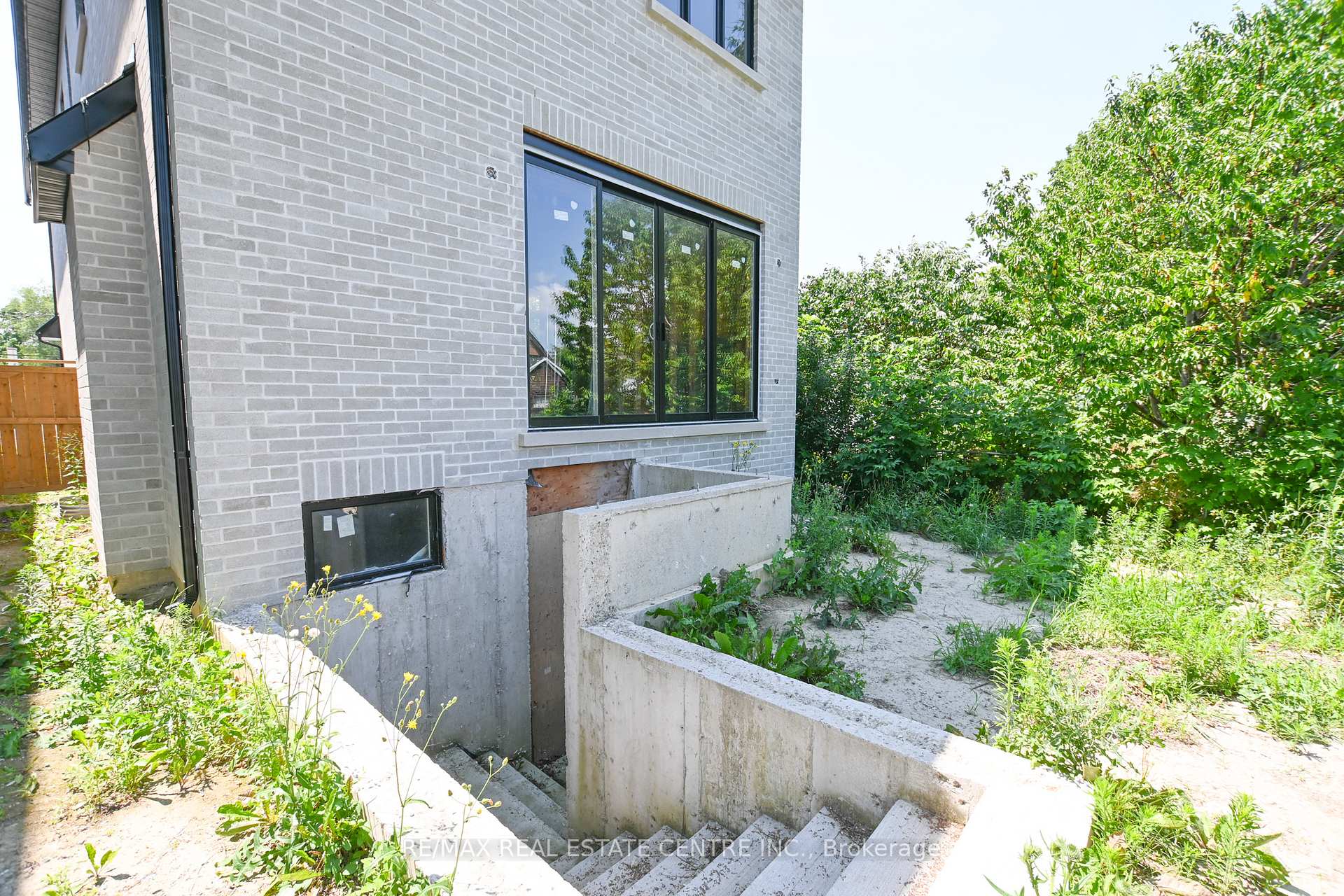 Photo 41 of 26 Rainbow Drive, Vaughan, West Woodbridge — HOMEH