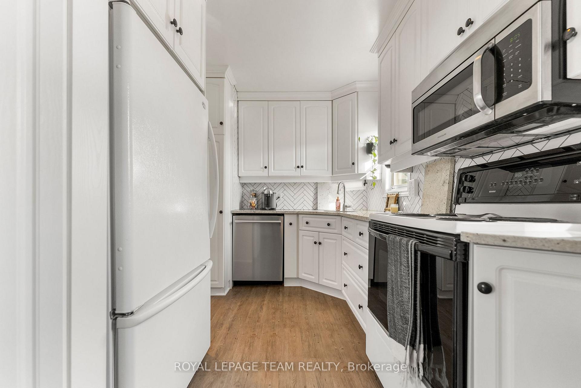 Photo 17 of 103 Third Avenue, Arnprior — HOMEH