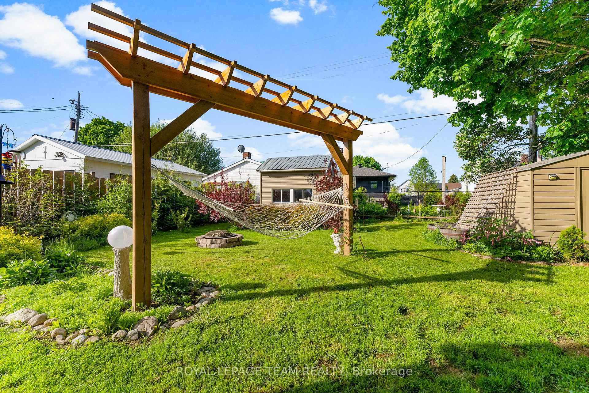 Photo 26 of 103 Third Avenue, Arnprior — HOMEH