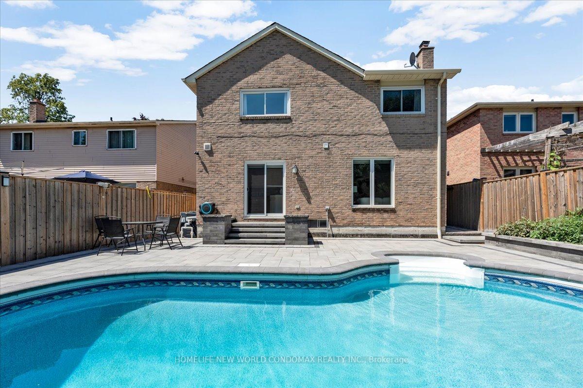 Photo 23 of 3 Bird Crescent, Ajax, Central — HOMEH