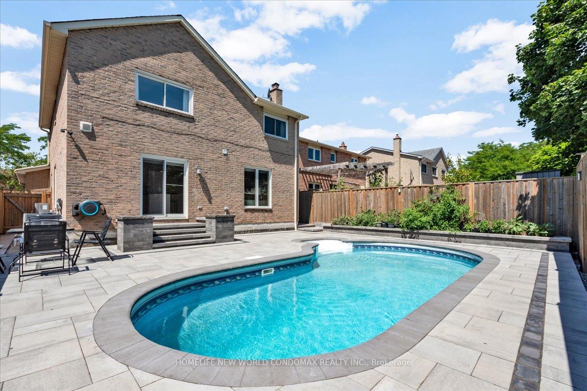 Photo 25 of 3 Bird Crescent, Ajax, Central — HOMEH