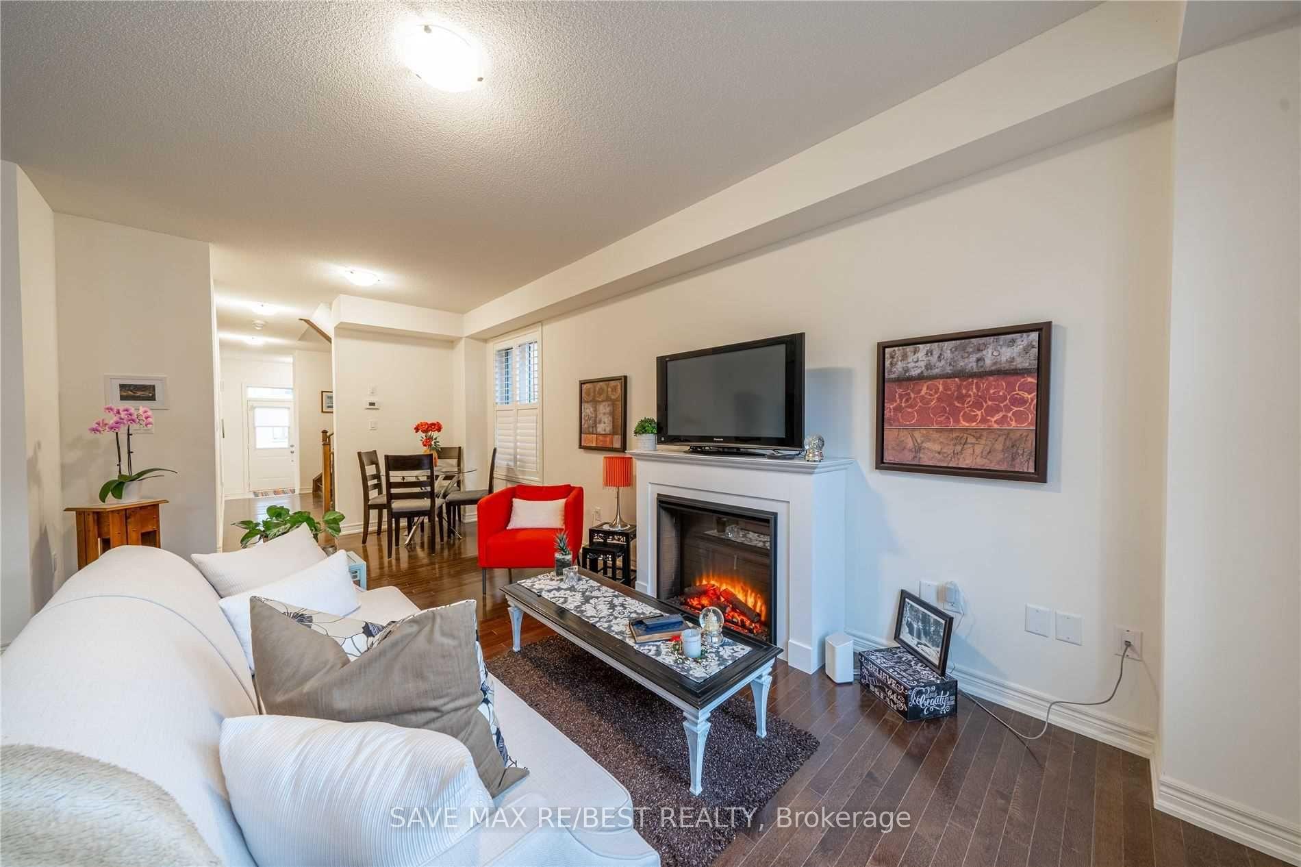 Photo 15 of 35 Conarty Crescent, Whitby, Williamsburg — HOMEH