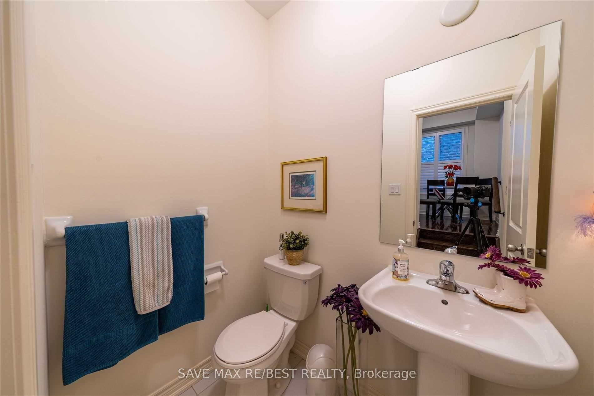 Photo 19 of 35 Conarty Crescent, Whitby, Williamsburg — HOMEH