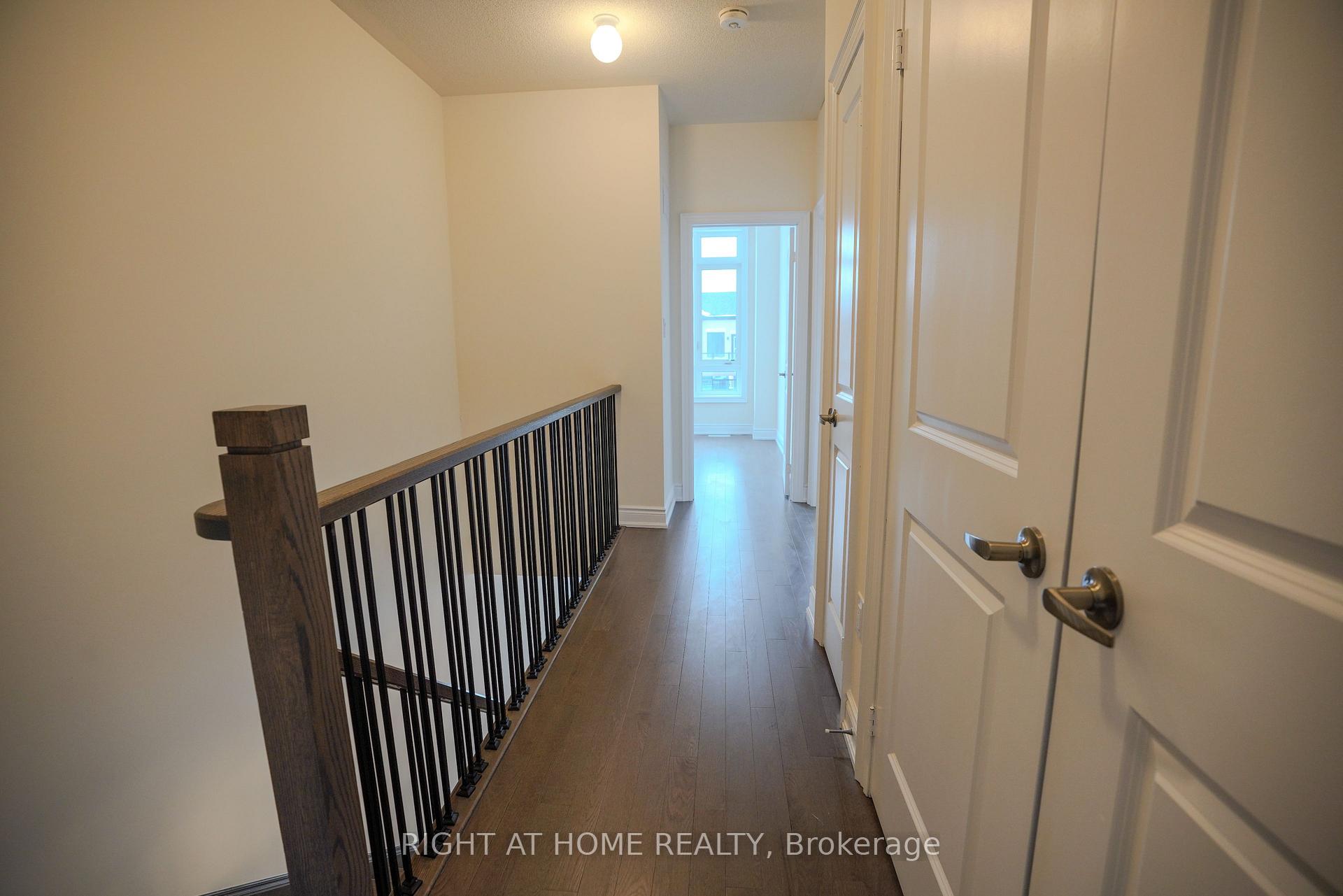 Photo 11 of 136 Tennant Circle, Vaughan, Vellore Village — HOMEH