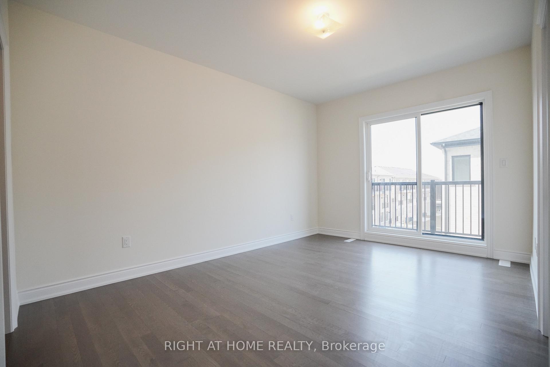 Photo 12 of 136 Tennant Circle, Vaughan, Vellore Village — HOMEH