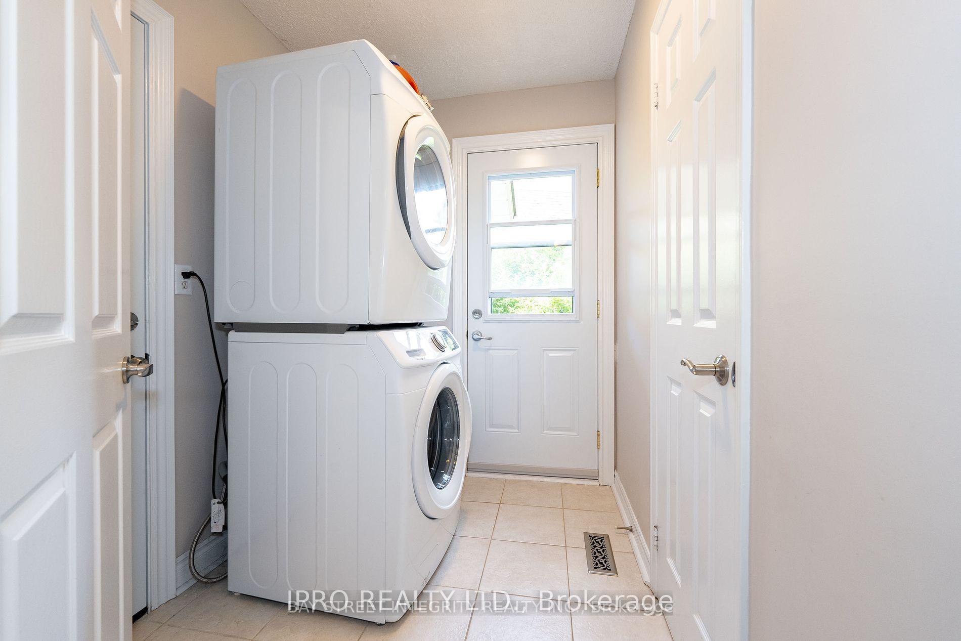 Photo 18 of 22 Hawley Crescent, Whitby, Blue Grass Meadows — HOMEH