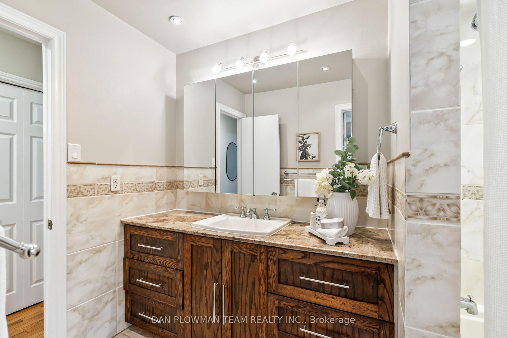 Photo 20 of 22 Gerrie Court, Whitby, Lynde Creek — HOMEH