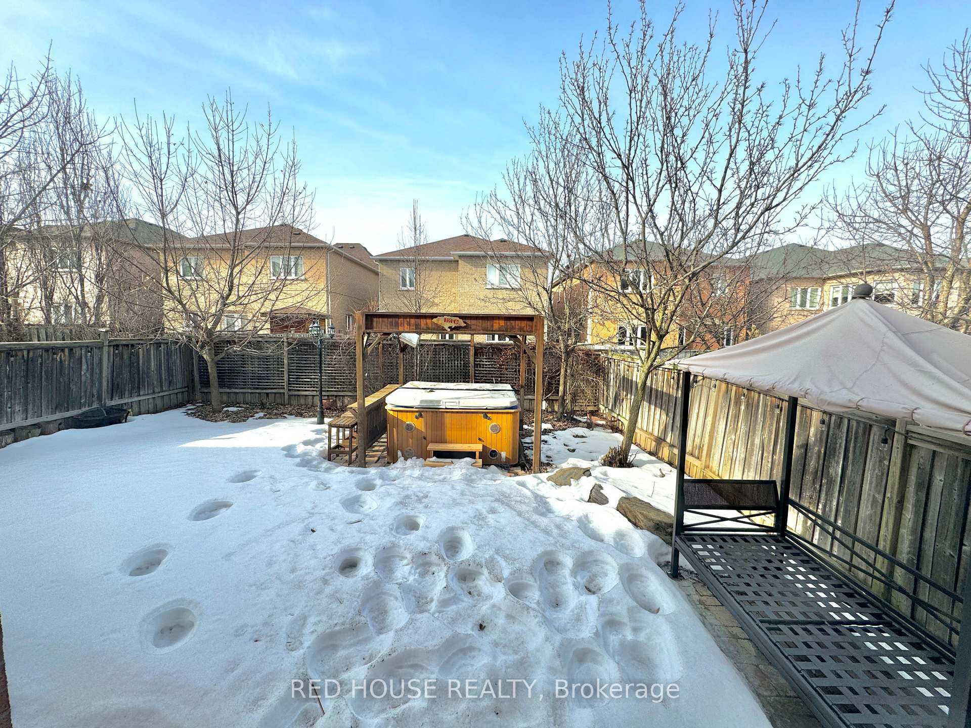 Photo 25 of 54 Strauss Road, Vaughan, Patterson — HOMEH