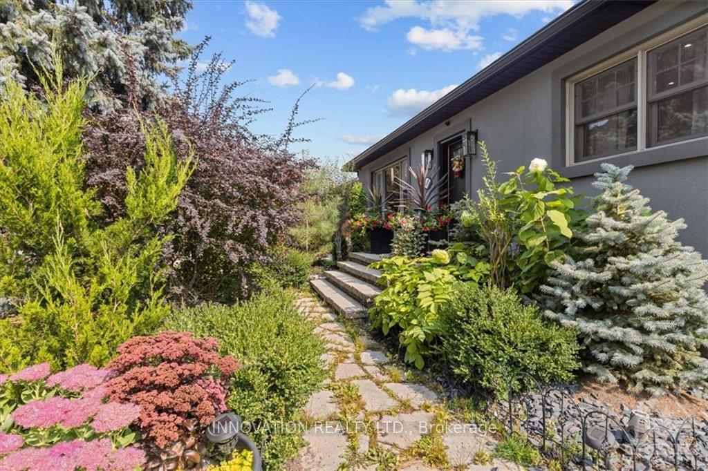 Photo 6 of 1605 Digby Street, Ottawa, Riverview Park — HOMEH