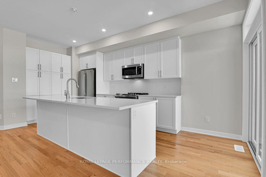 Photo 9 of 106 Wabikon Crescent, Ottawa, Blossom Park/Kemp Park/Findlay Creek — HOMEH