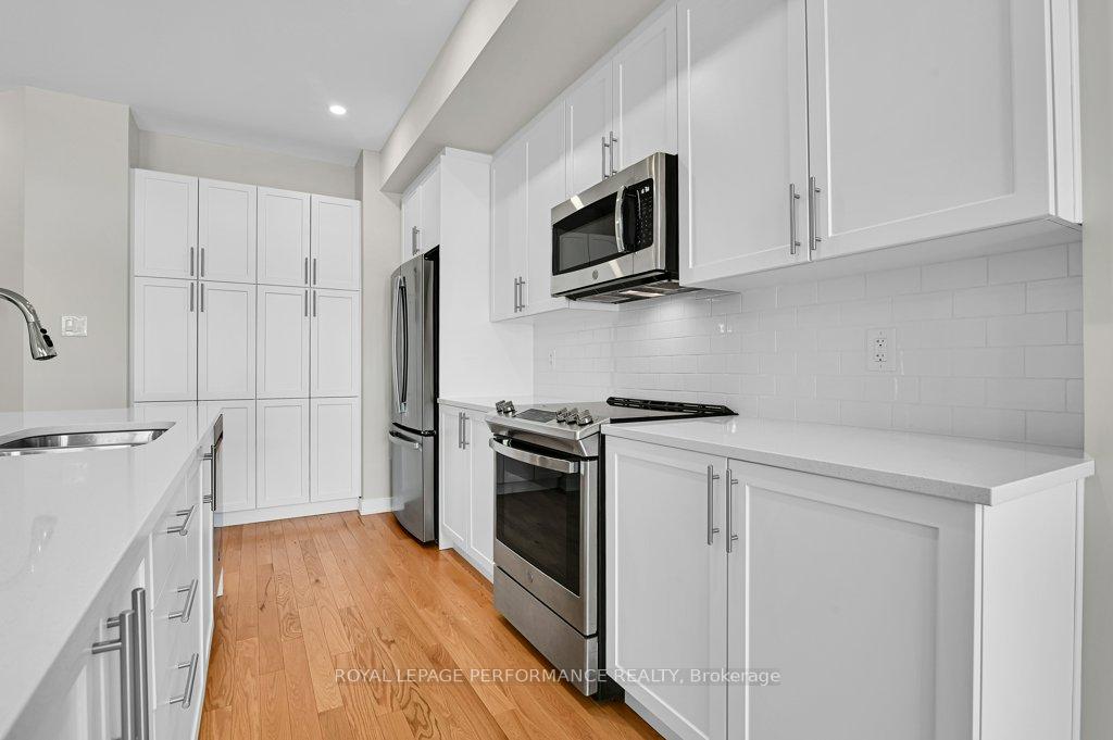 Photo 7 of 106 Wabikon Crescent, Ottawa, Blossom Park/Kemp Park/Findlay Creek — HOMEH