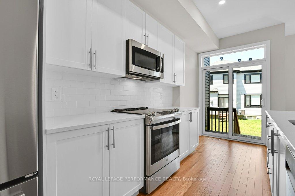 Photo 11 of 106 Wabikon Crescent, Ottawa, Blossom Park/Kemp Park/Findlay Creek — HOMEH