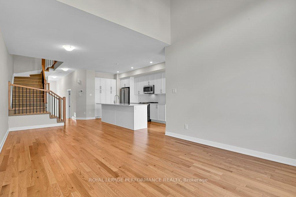 Photo 15 of 106 Wabikon Crescent, Ottawa, Blossom Park/Kemp Park/Findlay Creek — HOMEH