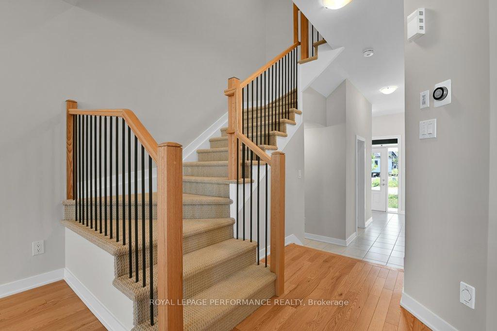 Photo 13 of 106 Wabikon Crescent, Ottawa, Blossom Park/Kemp Park/Findlay Creek — HOMEH
