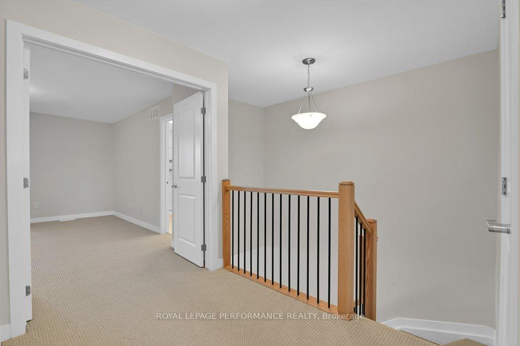 Photo 14 of 106 Wabikon Crescent, Ottawa, Blossom Park/Kemp Park/Findlay Creek — HOMEH