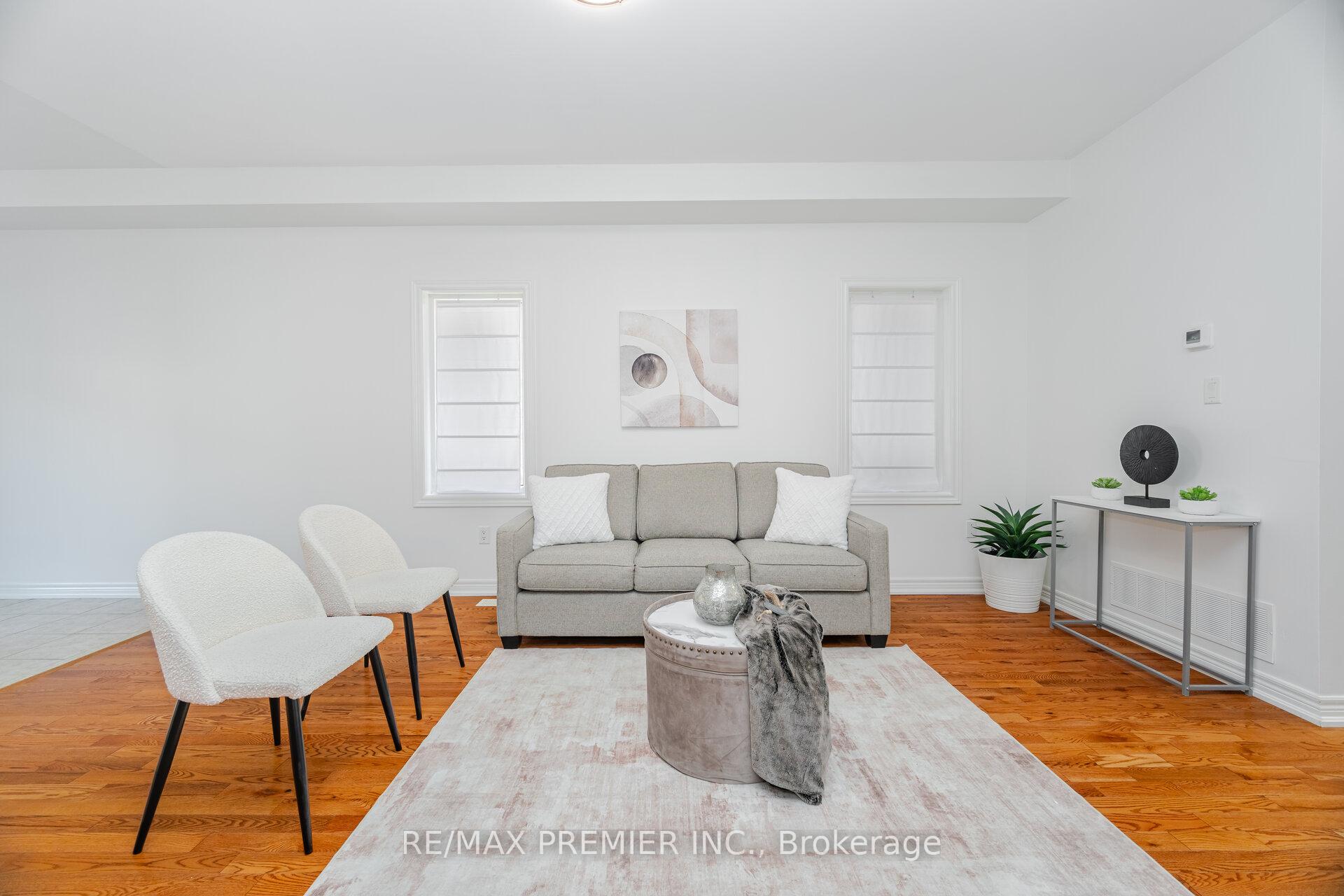 Photo 7 of 38 Ozner Crescent, Vaughan, Vellore Village — HOMEH