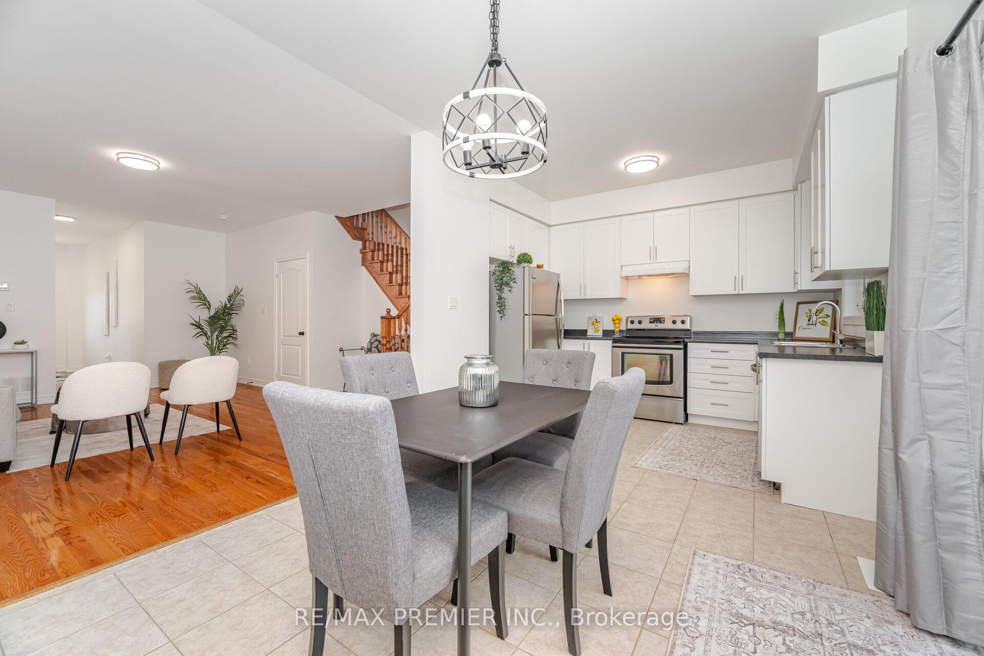 Photo 8 of 38 Ozner Crescent, Vaughan, Vellore Village — HOMEH