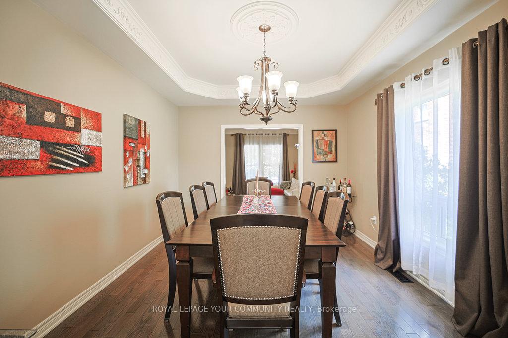 Photo 16 of 17 Sturgess Crescent, Whitby, Brooklin — HOMEH
