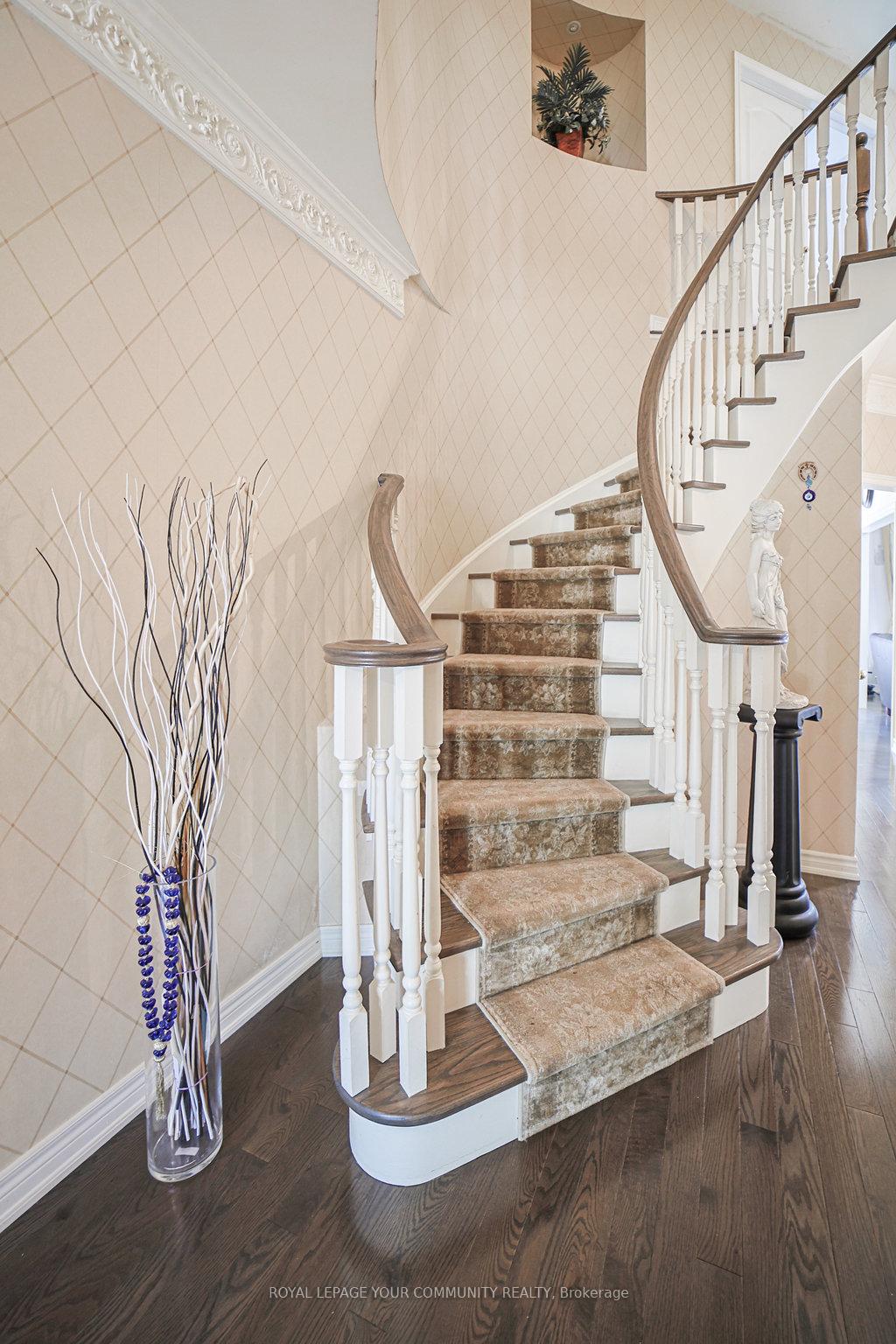 Photo 17 of 17 Sturgess Crescent, Whitby, Brooklin — HOMEH