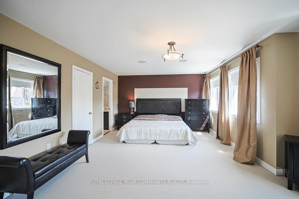 Photo 22 of 17 Sturgess Crescent, Whitby, Brooklin — HOMEH