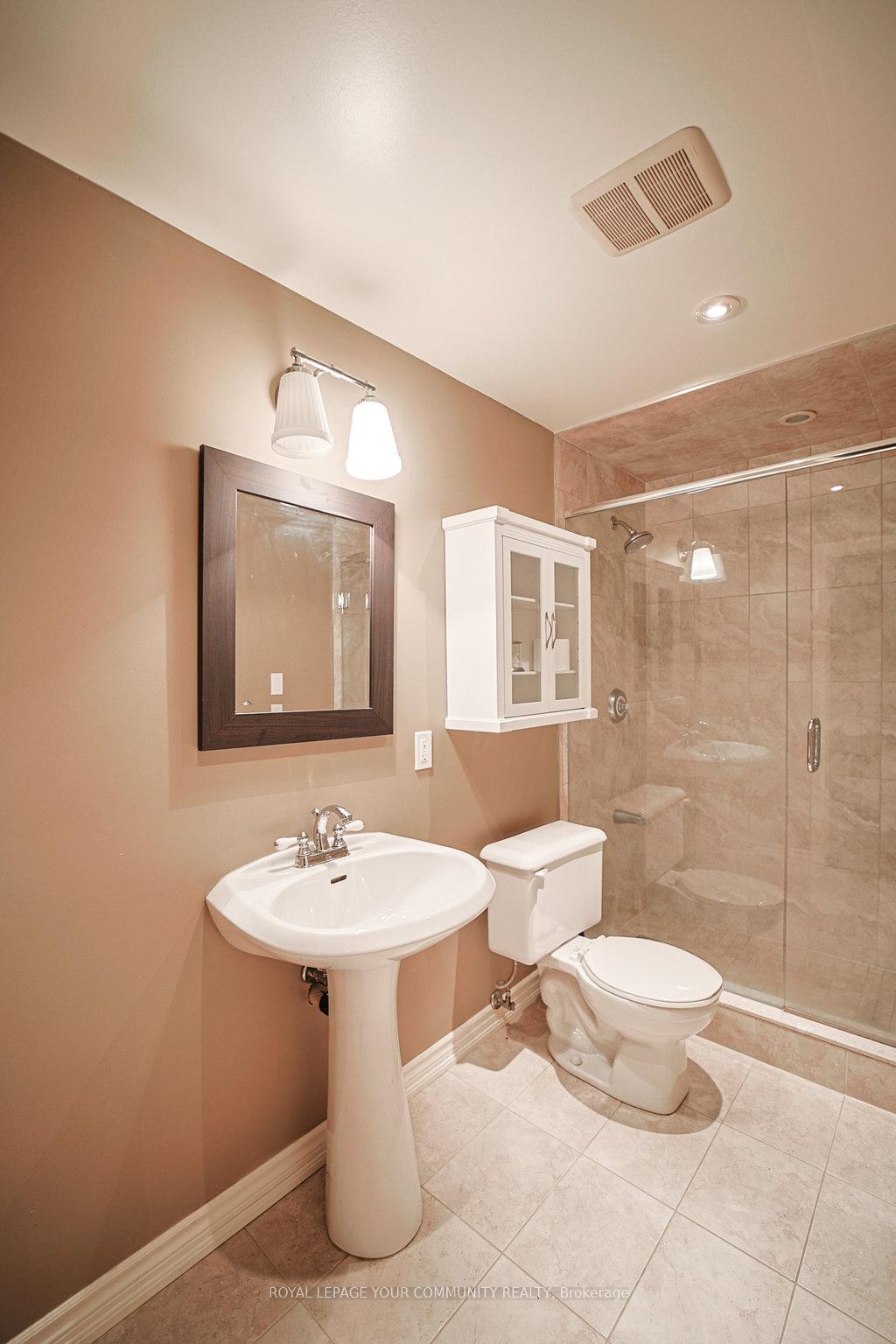 Photo 39 of 17 Sturgess Crescent, Whitby, Brooklin — HOMEH