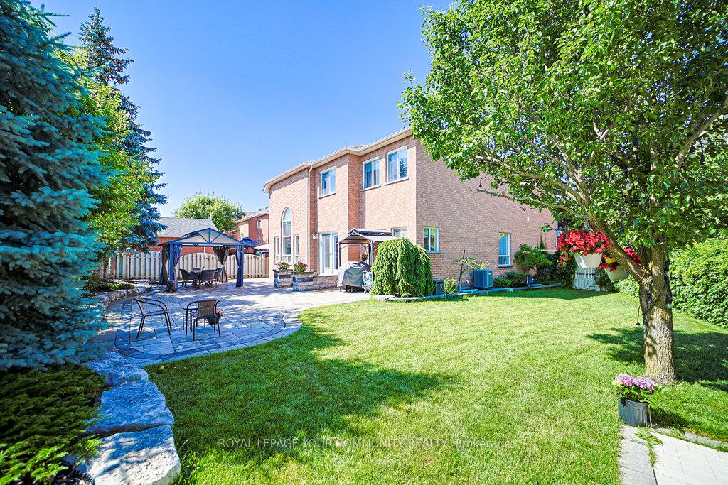 Photo 41 of 17 Sturgess Crescent, Whitby, Brooklin — HOMEH